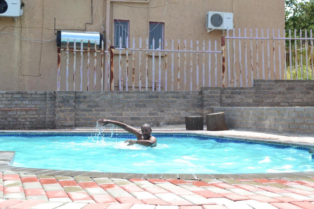 Kamogelo Guest House Pilanesberg Exterior foto